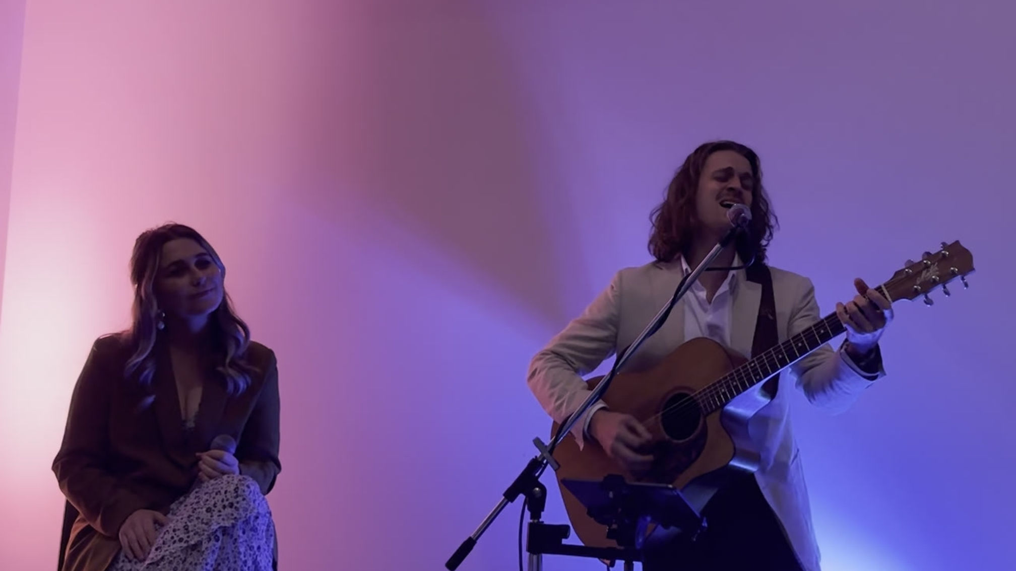 Dancing In The Dark - Live